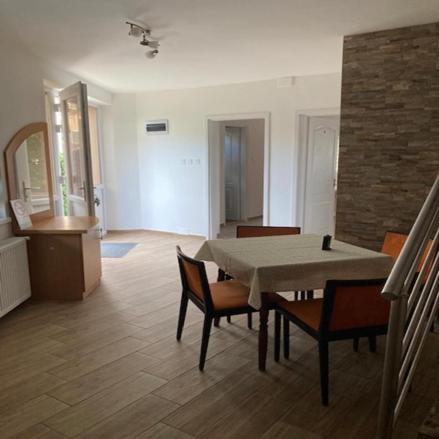 Hotel Pegazus Vendégház Hajdúszoboszló Esterno foto